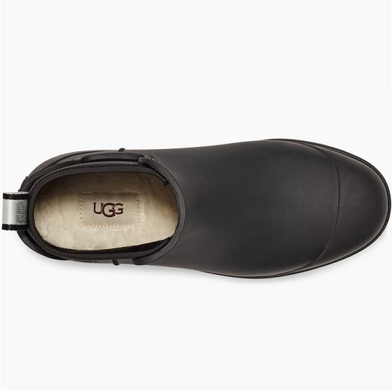 Ugg-1130831-BLK-top