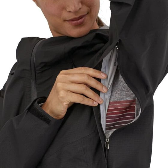 Patagonia-85420-BLK-pit-zip