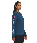 The-North-Face-Women-s-Long-Sleeve-Brand-Proud-Shirt---Shady-Blue