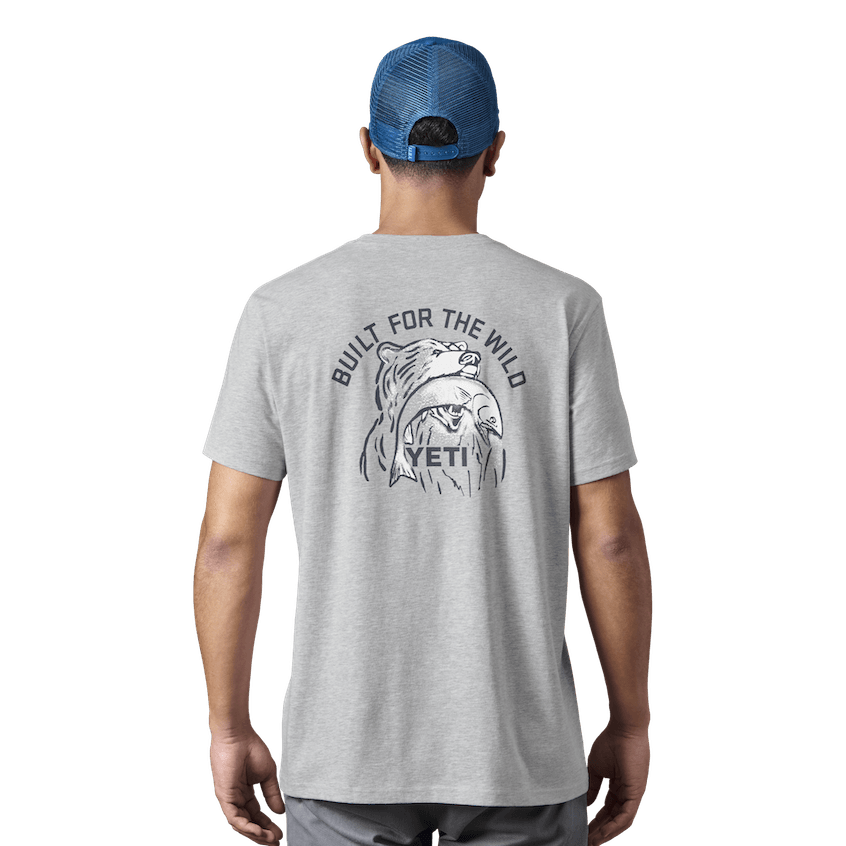 https://applesaddlery.vtexassets.com/arquivos/ids/491680/Yeti-Men-s-Built-For-The-Wild-Bear-Short-Sleeve-Tee---Grey.jpg?v=638127729816300000