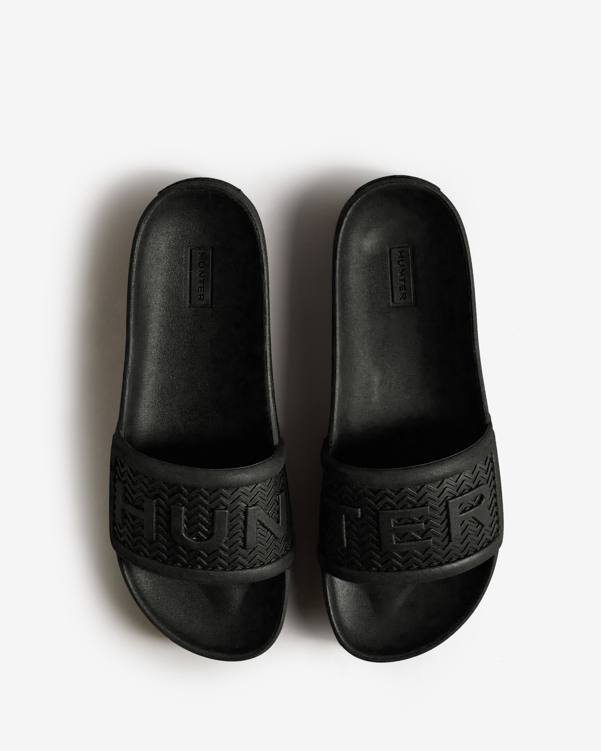 Black best sale hunter slides