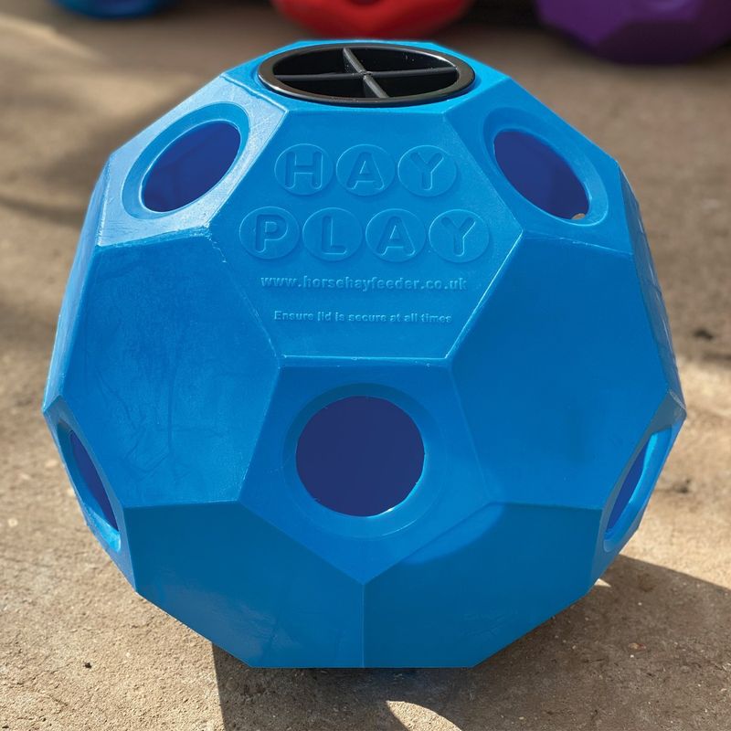 parallax-hay-play-ball-70-mm