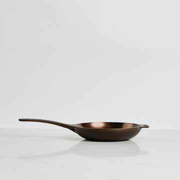 Smithey-No.8-Chef-Skillet