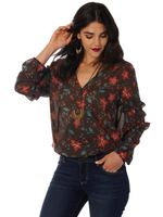 Wrangler-LW7529M_BF01_RWFF_PRD-Main