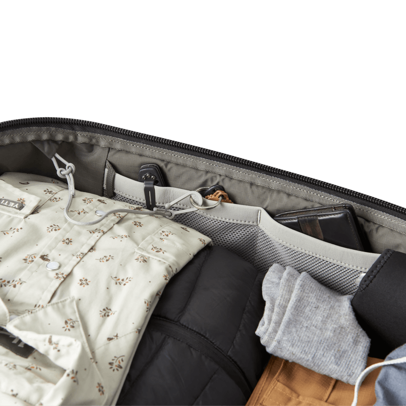 Yeti-Crossroads-40L-Duffel---Black