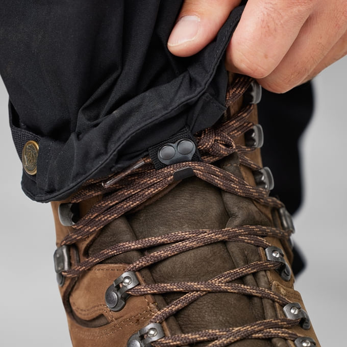 Fjallraven-Men-s-Vidda-Pro-Ventilated-Trousers---Dark-Olive
