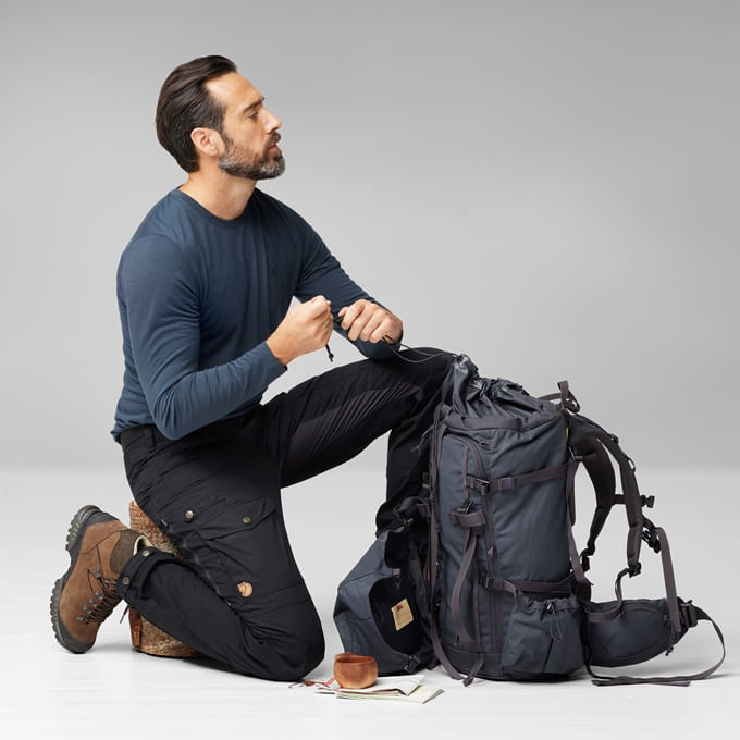 Fjallraven-Men-s-Vidda-Pro-Ventilated-Trousers---Dark-Olive