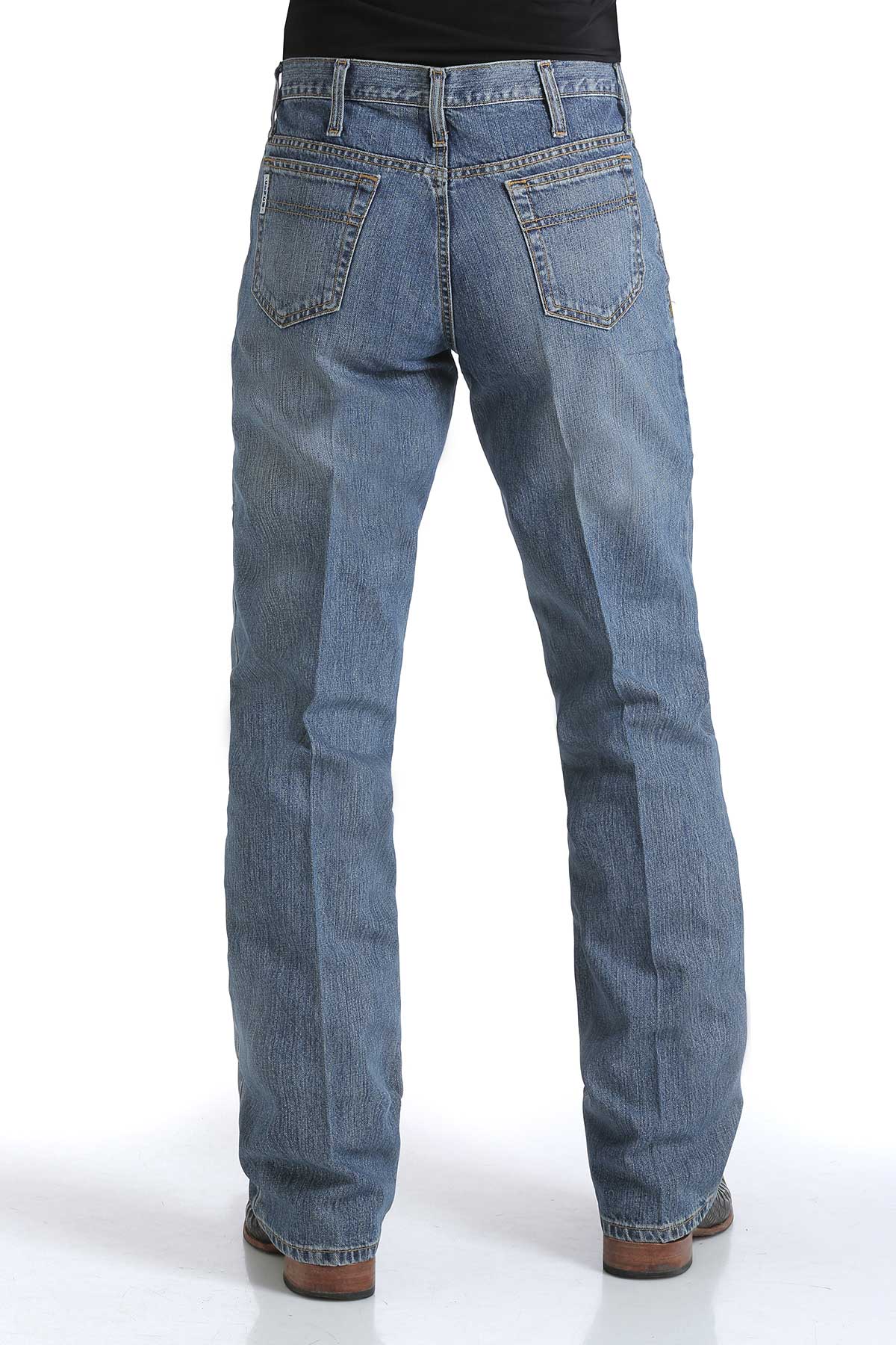 Cinch Men's White Label Medium 003 Relaxed Mid Rise Straight Jeans - Medium  Indigo - Welcome to Apple Saddlery | www.applesaddlery.com | Family Owned  