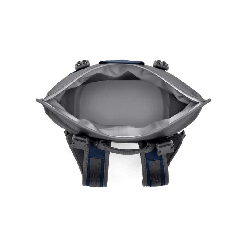 Yeti-Hopper-Soft-Backpack-Cooler-M12---Navy