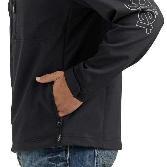Wrangler-112353408-Pocket