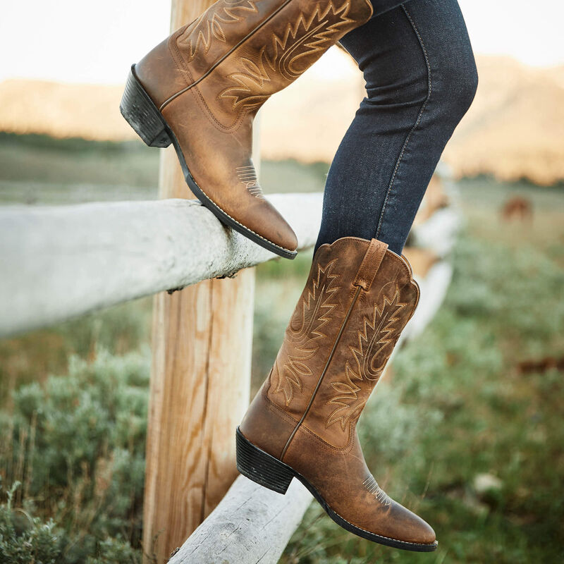 Ariat Women's Heritage Western R Toe - Distressed Brown