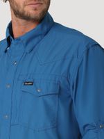 Wrangler-Men-s-Performance-Snap-Long-Sleeve-Solid-Shirt---High-Tide