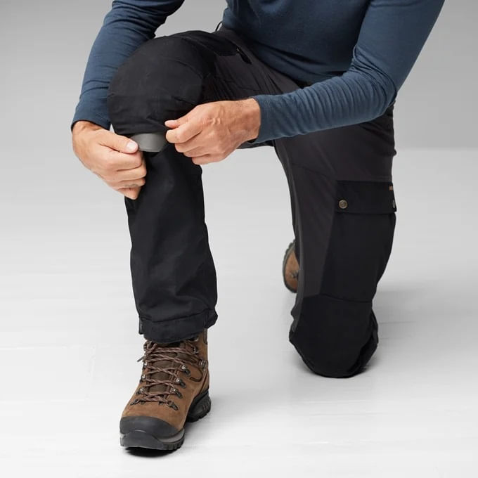 Fjallraven-87176-570-knee