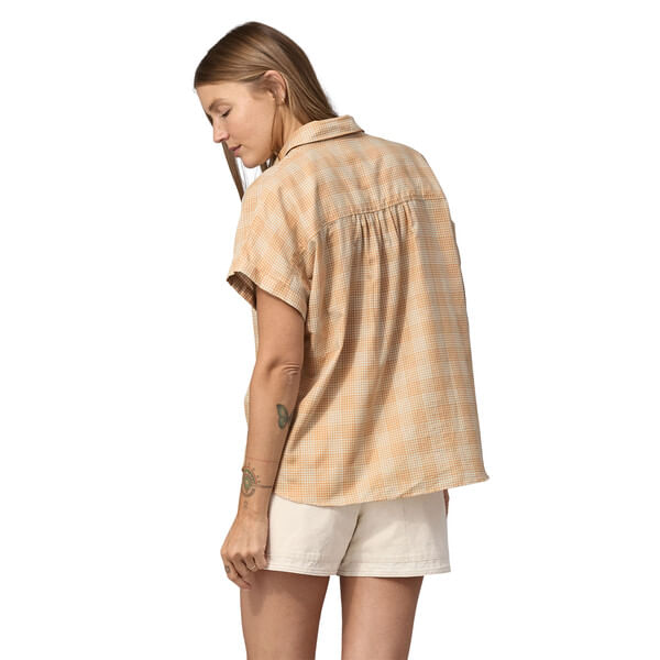 Patagonia-Women-s-Lightweight-A-C-Shirt---Wispy-Green