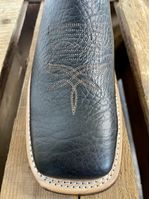 8615_Black_Bullhide_Beirut_Black_39_Toe_2E_Fine_Rib_Sole_top