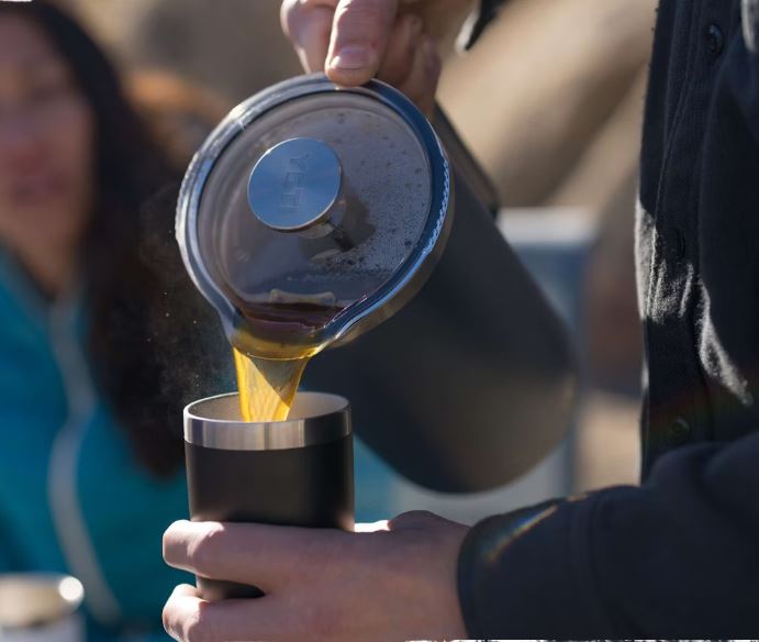 French-Press-Navy-64oz-life