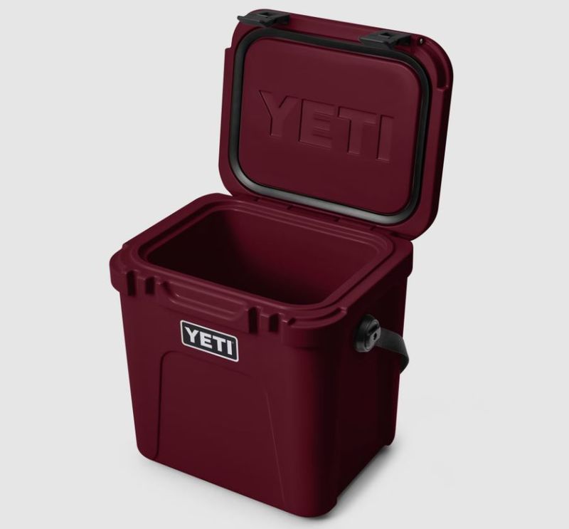 YETI-70000002685-open