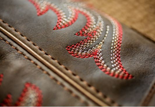 10042385-stitching