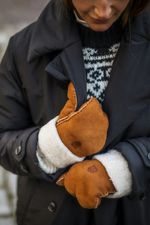 Hestra-Women-s-Sheepskin-Mitt---Cork