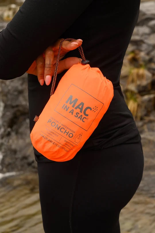 Mac-In-Sac-Poncho-Orange-sac