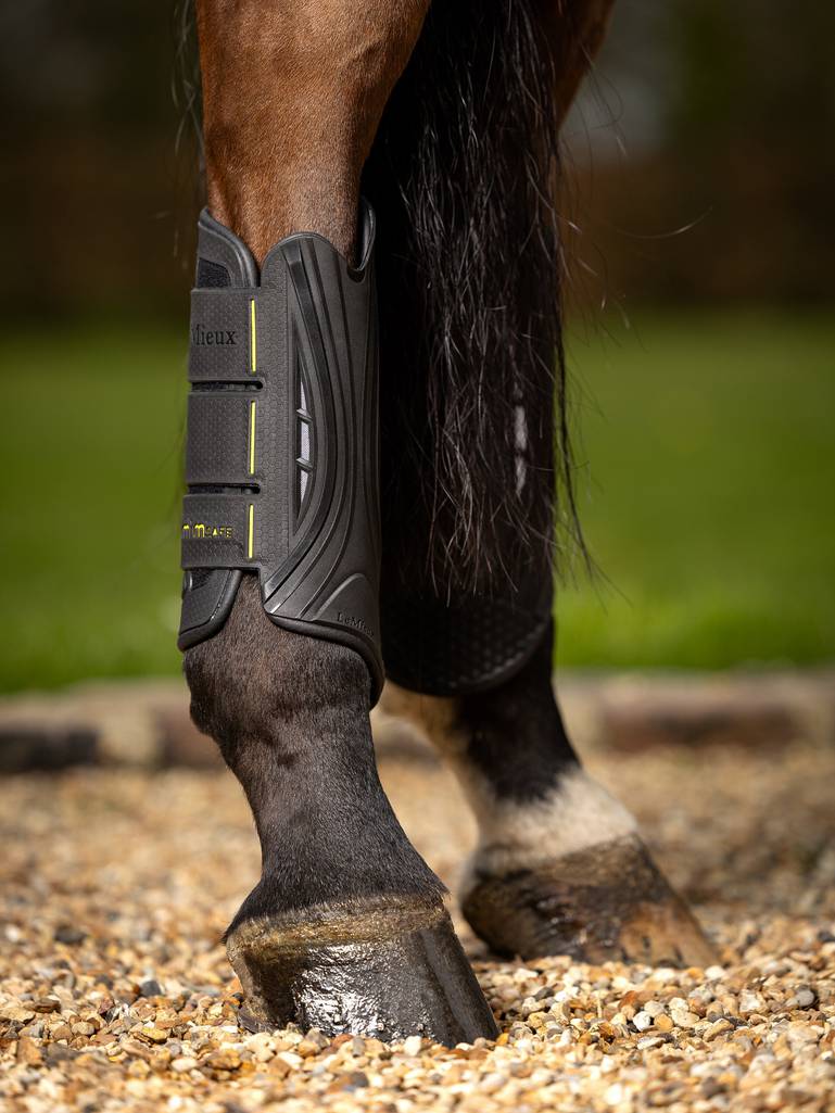 Mimsafe-XC-Boot-Hind---Black