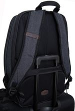 Hatpac-Backpack-Blk-straps