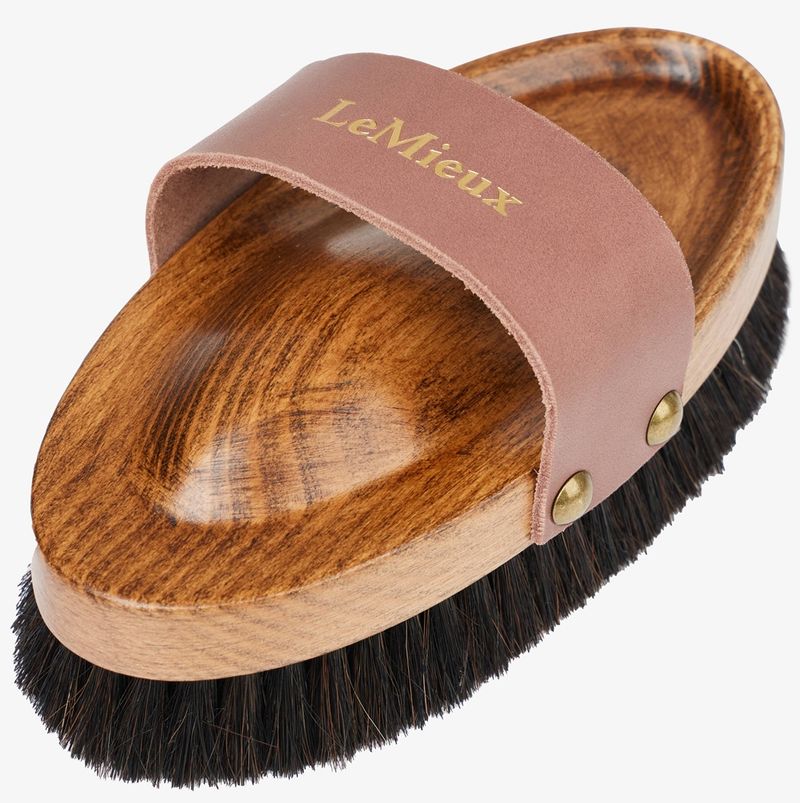 LeMieux-IT03796001-main