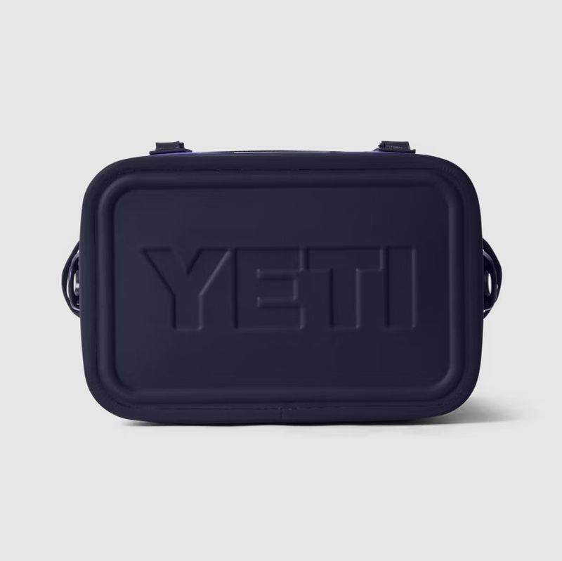 Yeti-70000003864-BOTTOM.jpg