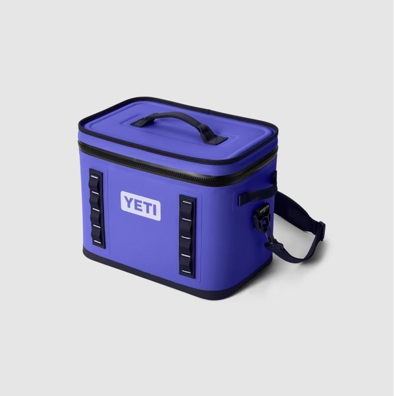 Yeti 70000003864 ANGLE.jpg