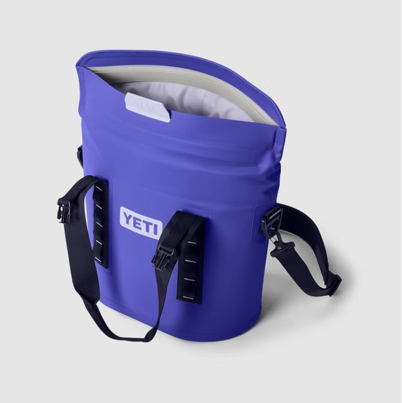 Yeti-70000003866-OPEN.jpg