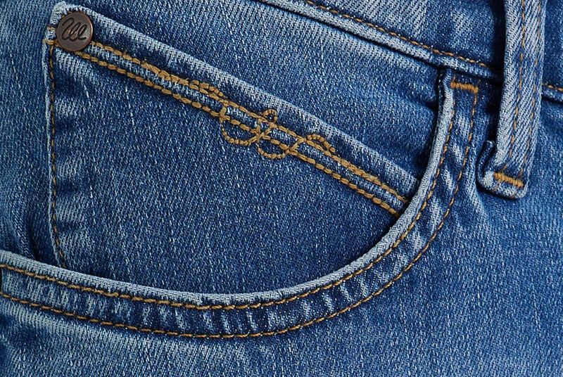 Wrangler-112352987-e.jpg