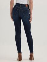 Wrangler-112359278-b.jpg