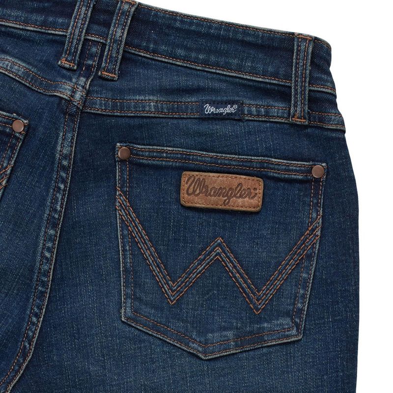 Wrangler-112359344-b.jpg