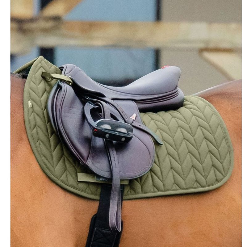 amigo-close-contact-saddle-pad-bramble