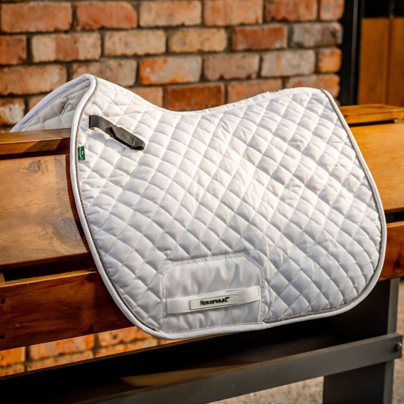 horseware-signature-close-contact-pad-white