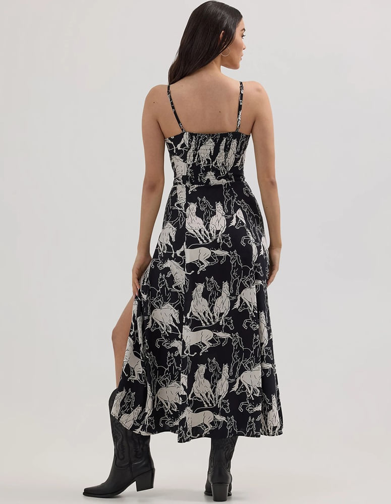 Wrangler-112364414-b.jpg
