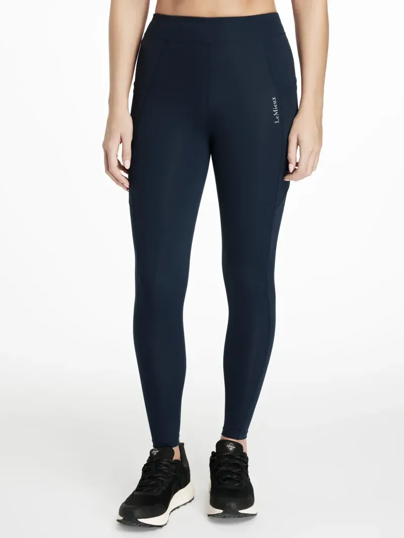 it06232_studio_danisportlegging_navy_001.webp