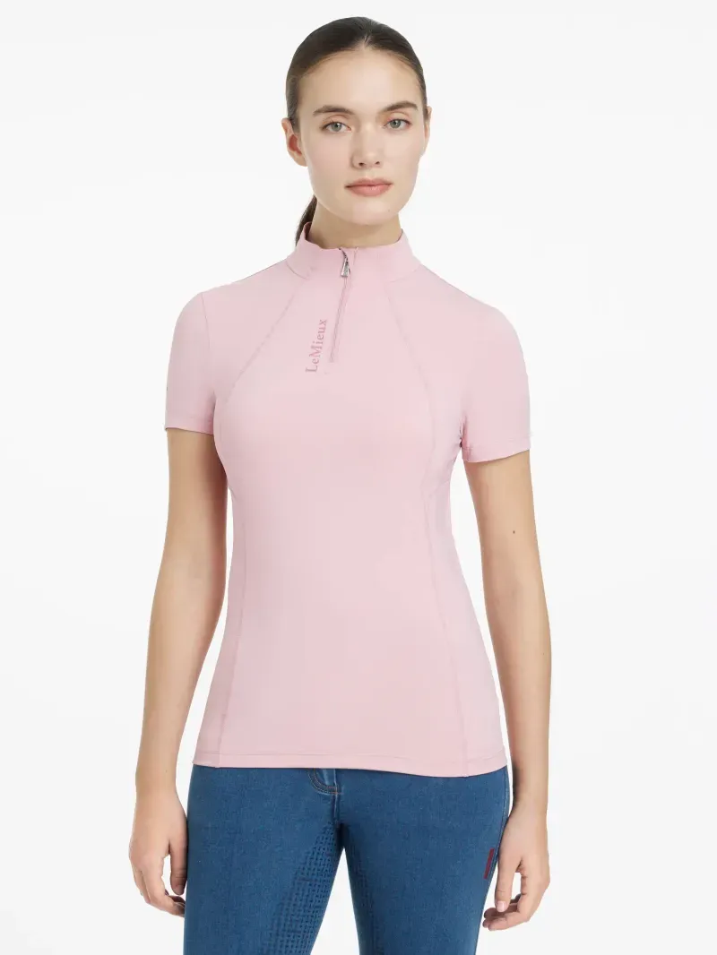 it07564_studio_classiqueshortsleevebaselayer_blossom_002.webp