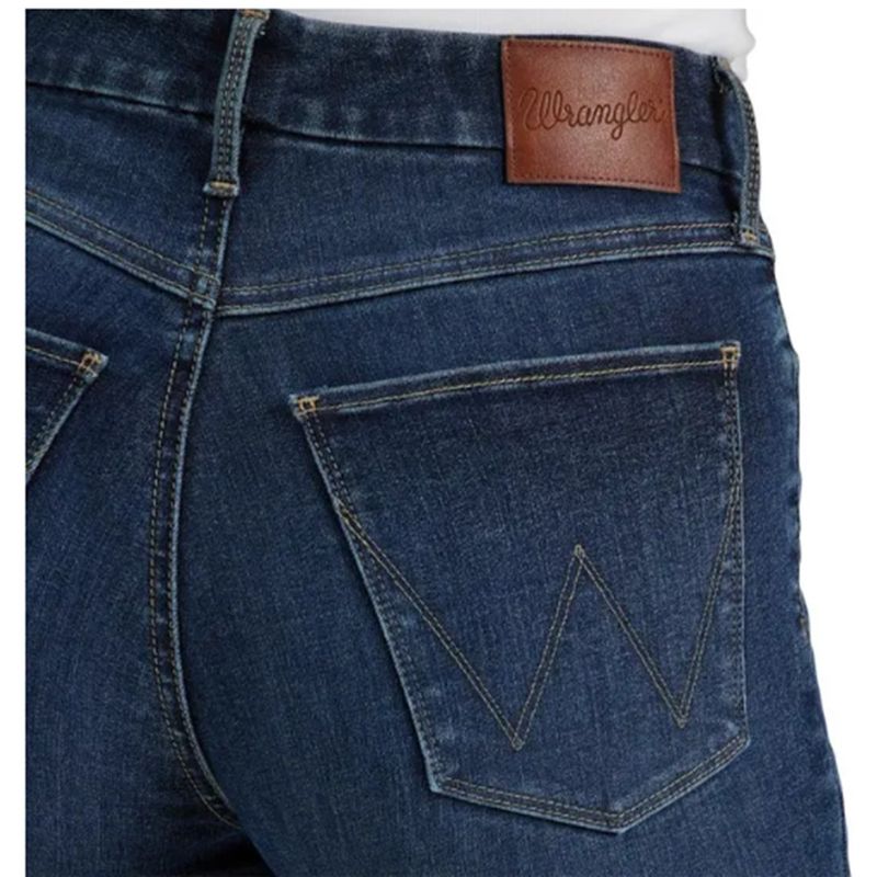 wrangler-bespoke-high-rise-boot-cut-jean-lacey-5