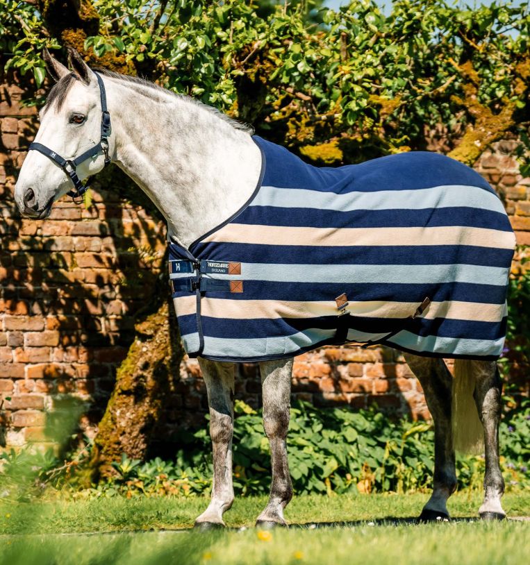 achfbn-vrkb-horseware-newmarket-fleece-cooler-navy-main_cnxsjjwujeptvmrv.jpg