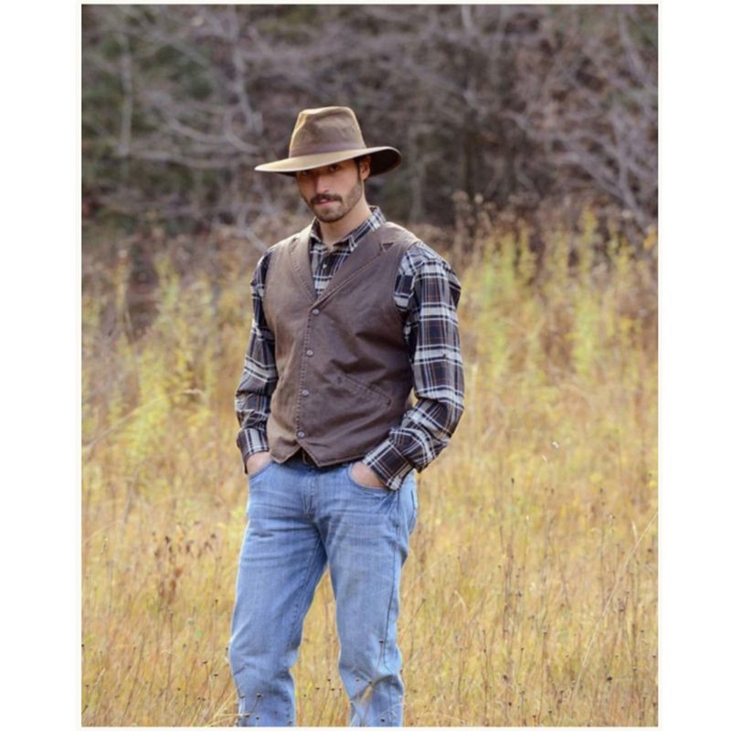 outback-arkansas-vest-brown-6