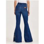 wrangler-bailey-trumpet-flare-2