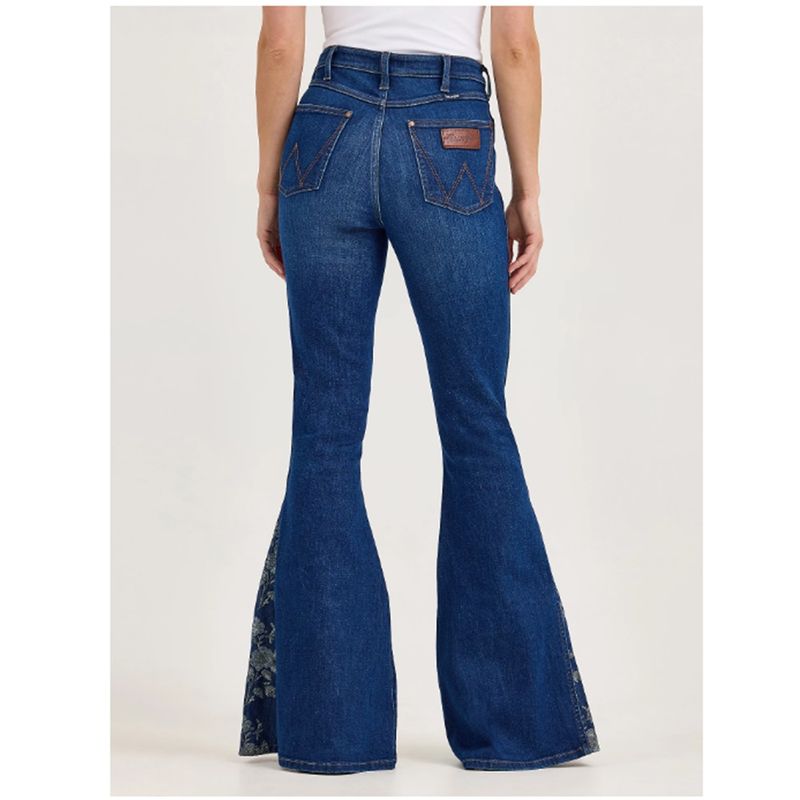 wrangler-bailey-trumpet-flare-2