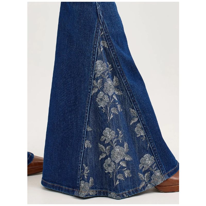 wrangler-bailey-trumpet-flare-5