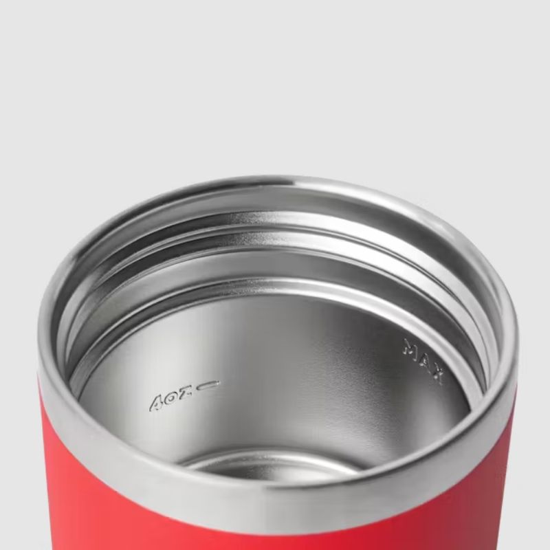 Yeti-3745-d